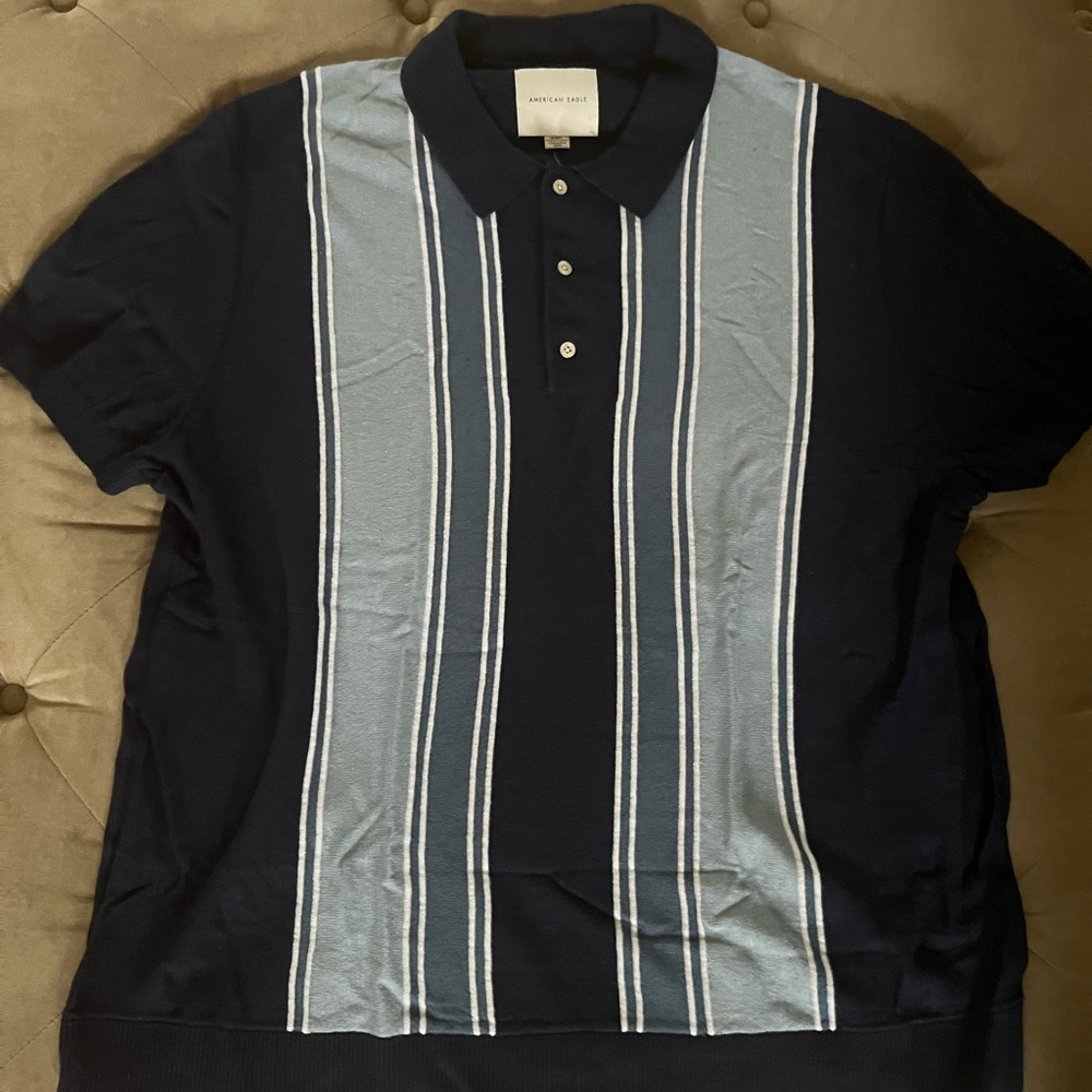 Men’s NWT American Eagle Outfitters short sleeve polo shirt sweater